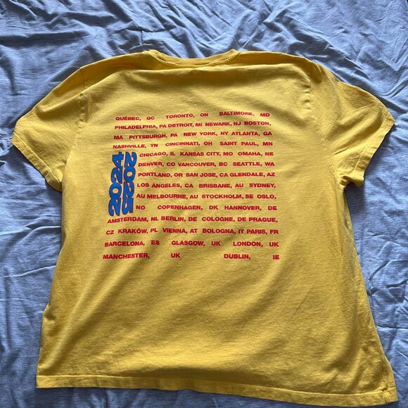 *NWOT* 2024 Billie Eilish Hit Me Hard And Soft Concert Yellow T-Shirt - Picture 4 of 6
